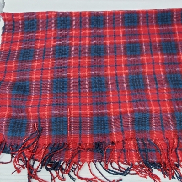 EDDIE BAUER OVERSIZE BLANKET SCARF SHAWL WRAP RED & BLUE PLAID FRINGE WOMEN OS - Picture 13 of 14